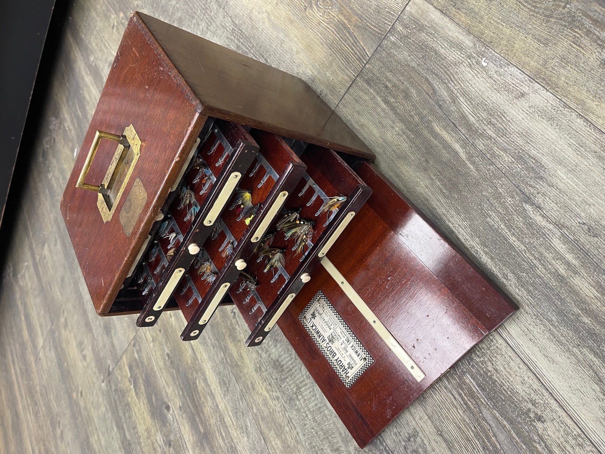 Hardy Antique Wooden Fly Reservoir - Loaded with Classic Salmon Flies